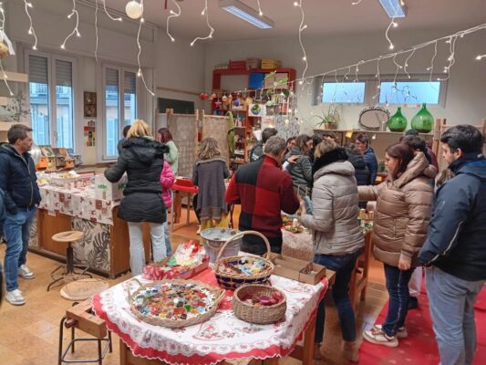 mercatino-natale-agricolo-cnosarese